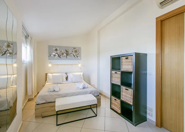 Terrazza San Pietro Vicino Metro A Apartment *