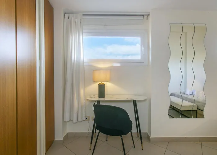 Apartment Terrazza San Pietro Vicino Metro A